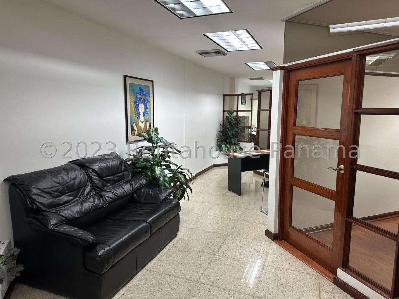 Oficina Corporativa en Alquiler - Commercial Property